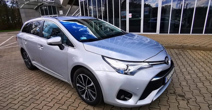 Toyota Avensis cena 65000 przebieg: 132000, rok produkcji 2018 z Mińsk Mazowiecki małe 121